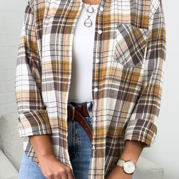 Oversized Long Sleeve Fall Flannel | Tan - Picture 6 of 7